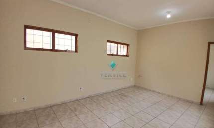 CASA COMERCIAL PARA LOCAÇÃO NA BOA VISTA COM 7 SALAS