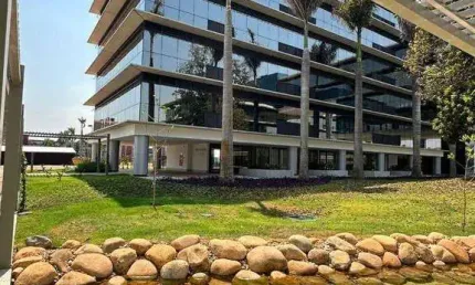 SALA TÉRREA COMERCIAL -  ESQUINA -  PARA LOCAÇÃO NO GEORGINA BUSINESS PARK