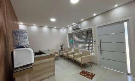 Lindo imóvel comercial - Área Médica - Esquina - 7 sala e Recepção - Acabamento de 1ª