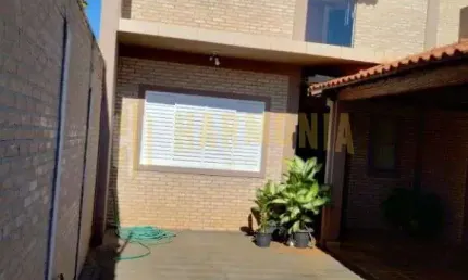 Casa com 3 quartos à venda no Jardim Aranga, Araraquara 