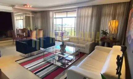 Lindo apartamento a venda localizado no centro da cidade.  Proximo ao Parque Infantil.