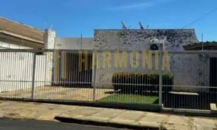 Casa com 3 quartos à venda na Vila Harmonia, Araraquara 