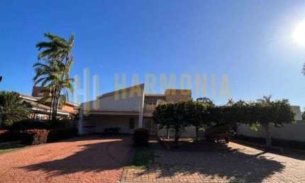 Excelente casa a venda no Condominio Vale das Rosas II