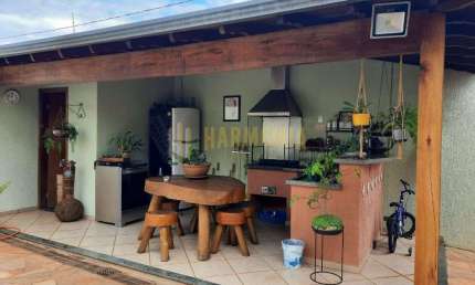 Casa com 3 quartos à venda na Vila Harmonia, Araraquara 