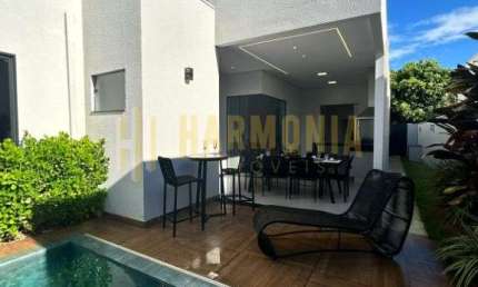 Linda casa a venda ou locacao no Condominio no Portal Das Tipuanas
