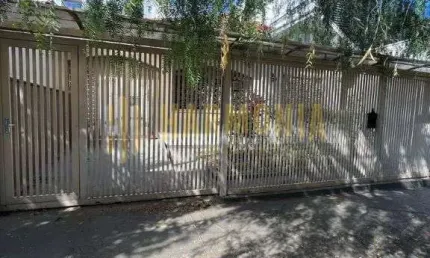 Casa com 3 quartos à venda no Centro, Araraquara 