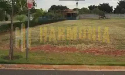 Terreno em condomínio fechado à venda no Jardim Botânico, Araraquara  por R$ 300.000