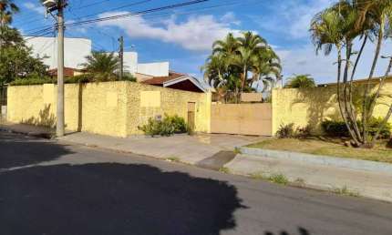 Prédio com 2 salas para alugar no Centro, Araraquara , 464 m2 por R$ 4.800