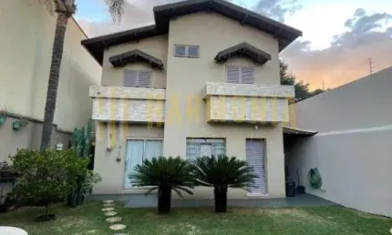 Casa com 3 quartos à venda no Jardim Aranga, Araraquara 