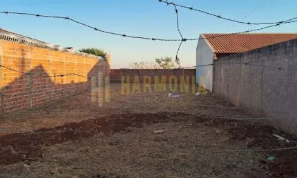 Terreno à venda no Jardim Adalberto Frederico de Oliveira Roxo II, Araraquara 