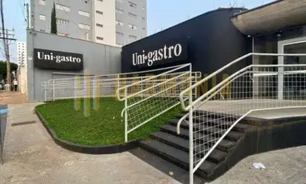 Excelente Imovel Comercial a venda com otima localizacao proximo ao centro da cidade, todo reformado e ideal para comercio.