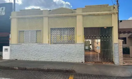 Casa com 3 quartos à venda no Centro, Araraquara 