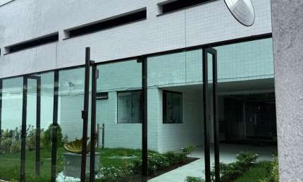 Apartamento novo, 1 quarto, área de lazer, ótima localização