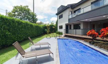 Condomínio Sun Lake - 318 m² área construída - 4 quartos