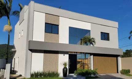 Casa com 4 quartos à venda na Rua Emanuel Rebelo dos Santos, 500, Barra, Balneário Camboriú