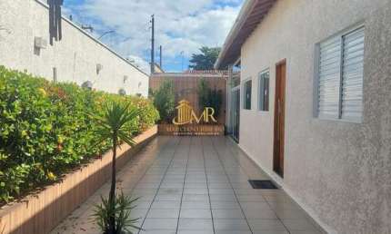 Casa de esquina à venda no Hepacaré com 3 dormitórios, área gourmet e 5 vagas