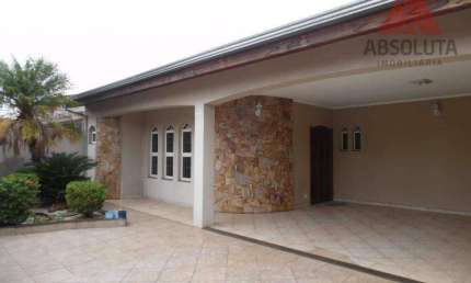 Casa com 3 dormitórios para alugar, 250 m² por R$ 4.545,00/mês - Vila Amorim - Americana/SP