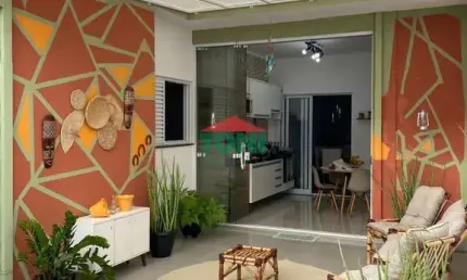 Casa em Condomínio à Venda em Localização Privilegiada: 2 Quartos, 1 Suíte, 2 Salas, 2 Banheiros. Espaço Gourmet e 75m² de Conforto!