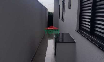 Casa em Condomínio à Venda em Salto-SP no Residencial Lagos D'icaraí - 3 Quartos, 1 Suíte, 2 Salas, 4 Banheiros, 2 Vagas - 152,71 m².