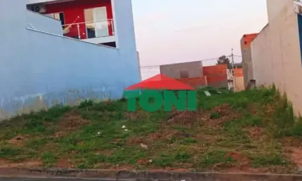 Terreno à venda no Residencial Vila Martins, Salto  por R$ 140.000