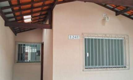 Casa para Venda em Taubaté, Jardim Continental II, 2 dormitórios, 1 suíte, 1 banheiro, 2 vagas