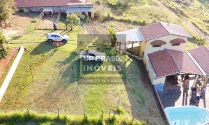 Chácara para Venda em Taubaté, Chácara Dallas, 2 dormitórios, 1 suíte, 3 banheiros, 20 vagas
