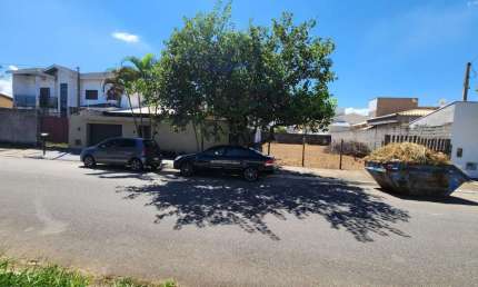Terreno à venda em Piracangaguá, Taubaté 