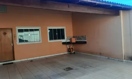 Casa com 3 quartos à venda no Parque dos Pirineus, Anápolis 