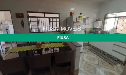 Casa com 3 quartos à venda na Rua Alcides Cosenzo, 01, Jardim das Palmeiras, Ribeirão Preto por R$ 320.000