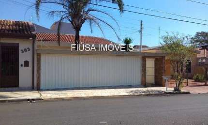 Casa com 3 quartos à venda na Rua Sem Ali Mere, Jardim América, Sertãozinho por R$ 757.050