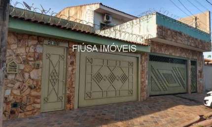 Casa com 3 quartos à venda na Avenida Rio Pardo, Parque Residencial Cidade Universitária, Ribeirão Preto por R$ 648.900