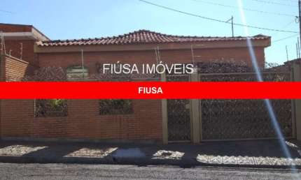 Casa com 3 quartos à venda na Rua Cravinhos, Jardim Paulistano, Ribeirão Preto por R$ 735.000