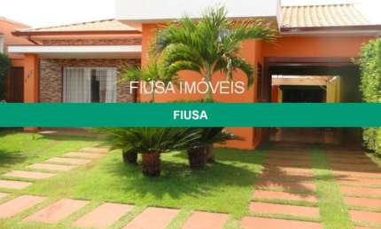 Casa em condomínio fechado com 3 quartos à venda na RUA 1, Centro, Miguelópolis por R$ 650.000