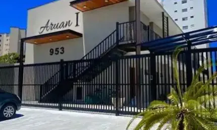 Flats mobiliado condomínio aruan i próximo a praia-caraguatatuba-sp