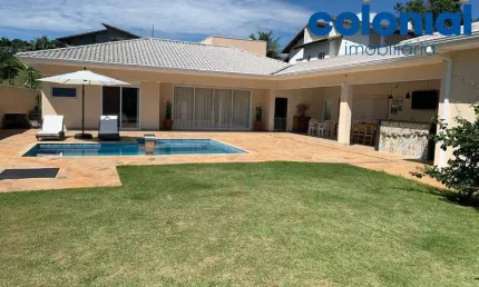 Linda casa térrea em condomínio fechado 3 suítes, piscina, área gourmet 4 vagas em 1000m² de terreno plano.medeiros, jundiaí.