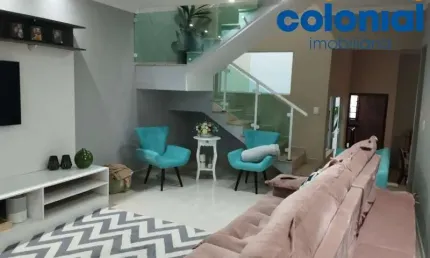CASA COM 4 QUARTOS SENDO 1 SUÍTE COM SACADA A VENDA JUNDIAÍ-SP