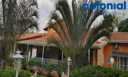 ESPLÊNDIDA CASA 700MTS COM 4 DORMITÓRIOS/2SUÍTES EM MEIO A UMA GRANDE ÁREA VERDE E MUITO MAIS