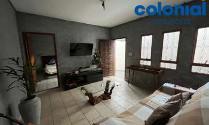 Casa Térrea à venda em Várzea Paulista-SP, Jardim Buriti, 3 quartos, 1 sala, 2 banheiros, 4 vagas de garagem, 209m².