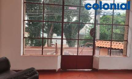 CASA A VENDA NA VILA PROGRESSO COM 750M² DE TERRENO, 2 CASAS NO MESMO TERRENO COM 5 VAGAS.VILA PROGRESSO, JUNDIAÍ.