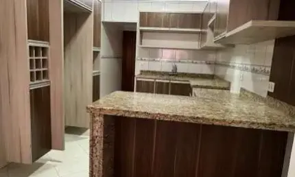 EXCELENTE CASA TÉRREA COM 2 QUARTOS / 1 SUÍTE NO JARDIM MARAMBAIA