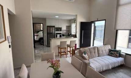 CASA CONTEMPORÂNEA, TÉRREA COM 3 DORMITÓRIOS, SENDO 1 SUÍTE, COM 2 VAGAS, ÁREA GOURMET.JARDIM VALE VERDE, JUNDIAÍ.