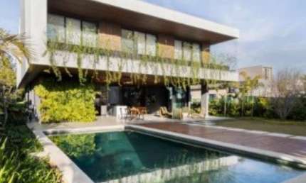 CASA EM CONDOMÍNIO FECHADO 850M², MOBILIADO, 4 SUÍTES EM FRENTE AO GOLF CLUBE. PORTAL DO JAPY, CABREÚVA.