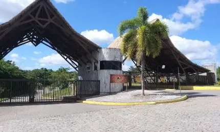 Terreno à venda na AVENIDA LOCAL 14 - BR 324, KM 599, Condomínio Fazenda Real, Simões Filho por R$ 460.000