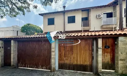 Casa (Sobrado) para Venda, 3 dorm(s), 1 suite(s), 5 vaga(s), 400 m²