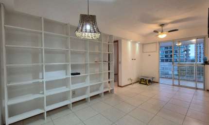 Apartamento com 2 quartos à venda na Avenida Jaime Poggi, 99, Jacarepaguá, Rio de Janeiro
