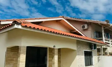 Casa com 3 quartos à venda na São José, 546, Povoado de Nova Brasília, Imbituba por R$ 600.000