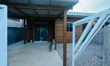 Casa com 2 quartos à venda na Izaias Domingos Borges, 436, Campestre, Imbituba por R$ 210.000