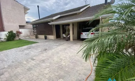 Casa com 3 quartos à venda na Manoel Ramos Pacheco, 188, Areais da Palhocinha, Garopaba por R$ 1.590.000