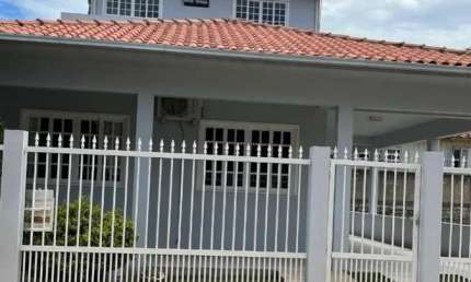 Casa com 4 quartos à venda na Rua Ruth da Cruz Secco, 47, Centro, Imbituba por R$ 1.500.000