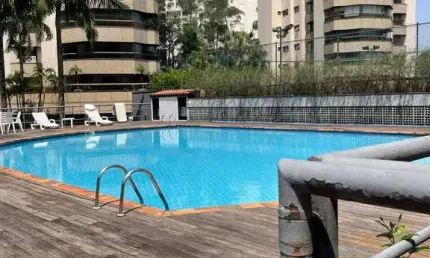 Belíssimo imóvel ( Venda / Aluguel )   ou PERMUTA por  apt,meno Vila Suzana